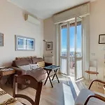 Bright Panorama Apartment